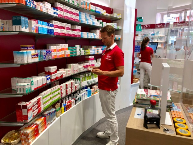 apo-rot Esmarch-Apotheke