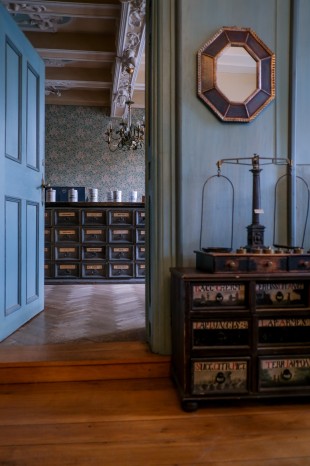 Berg-Apotheke